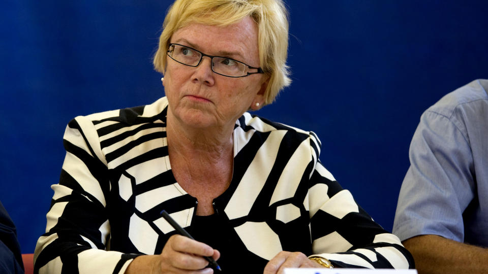 - HELDIGVIS SKJELDENT:  eldigvis er det langt mellom mennesker som omtaler andre med s� total mangel p� respekt, sier kommunal- og regionalminister Magnhild Meltveit Kleppa om uttalelsene fra Nina Karin Monsen. 
Foto: Tor Erik Schr�der