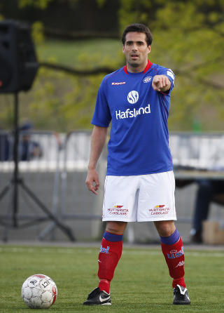 SPILLEREN MARTIN: VIF-treneren spilte 45 minutters andredivisjonsfotball i g�r, da V�lerenga 2 spilte uavgjort mot Vindbjart.Foto: HANS ARNE VEDLOG/DAGBLADET