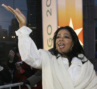 VALGTE NORA: Tre ungdommer fikk lov til å komme til Oprah Winfrey og vise fram sitt talent. Foto: Charles Rex Arbogast/AP/SCANPIX VALGTE NORA: Tre ungdommer fikk lov til å komme til Oprah Winfrey og vise fram sitt talent. Foto: Charles Rex Arbogast/AP/SCANPIX