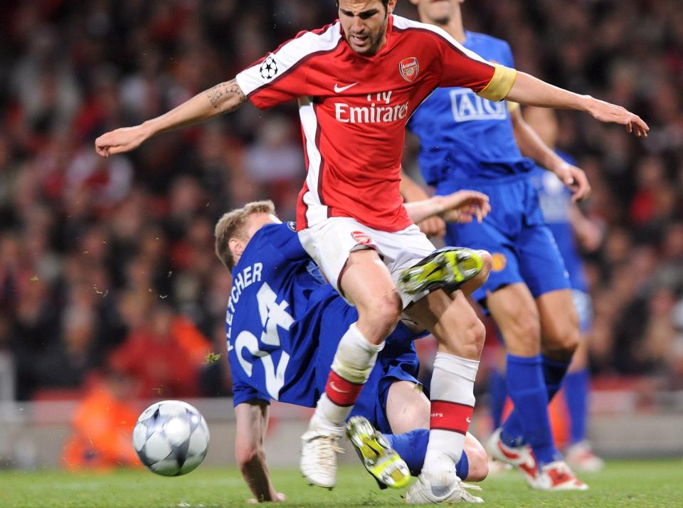 ANKEN AVVIST: Manchester United protesterte p� at Darren Fletchers felling av Cesc Fabregas kvalifiserte til r�dt kort. Det ga lite geh�r i Uefas kontroll- og disiplin�rkommite. Dermed m� Fletcher se finalen i Champions League fra tribunen. Foto: Gerry Penny, EPA/Scanpix