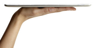 TYNN: Kindle DX er mindre enn en centimeter tykk. Foto: AMAZON TYNN: Kindle DX er mindre enn en centimeter tykk. Foto: AMAZON
