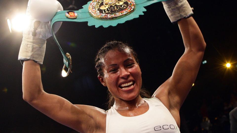 SKAL FORSVARE BELTET: Cecilia Br�khus bokser om 14 dager.
Foto: Sascha Klahn / SCANPIX