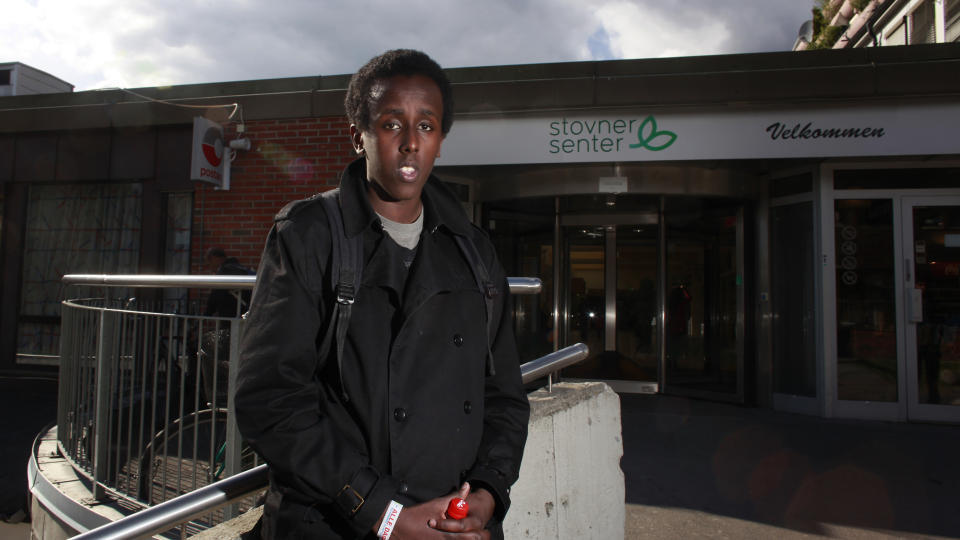BLIR VEKTER: Da Mahad Abdi Jama s�kte under sitt eget navn, ble han ikke innkalt til intervju. Da han kalte seg Mats Pettersen, ble han invitert til jobbintervju. N� blir han vekter. Foto: Hans Arne Vedlog