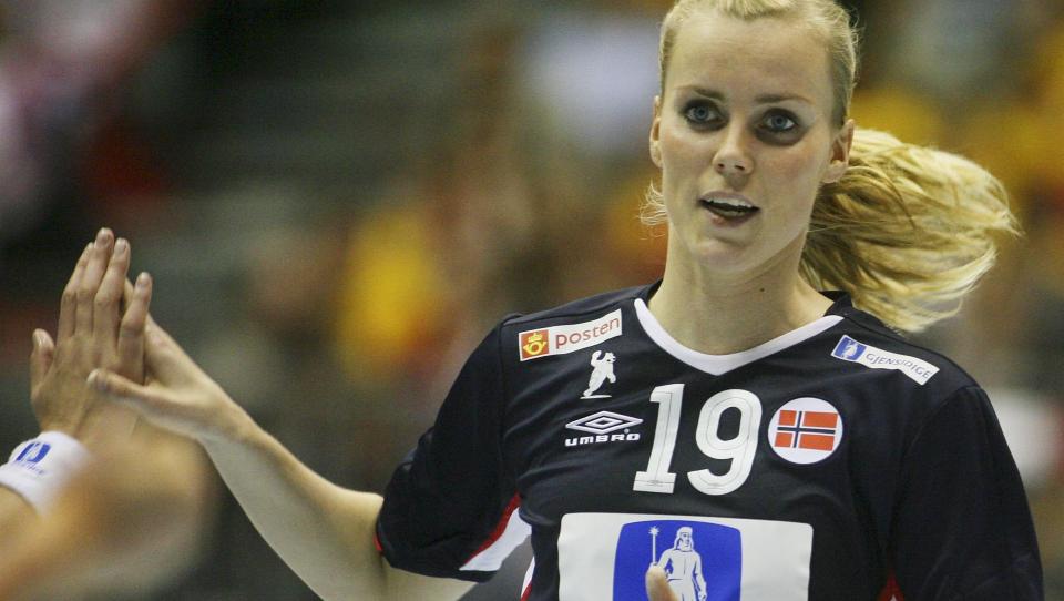FORTSETTER: Vigdis H�rsaker vurderte � legge opp, men n� fortsetter hun i By�sen - som spillende assistenttrener. Foto: H�kon Mosvold Larsen / SCANPIX