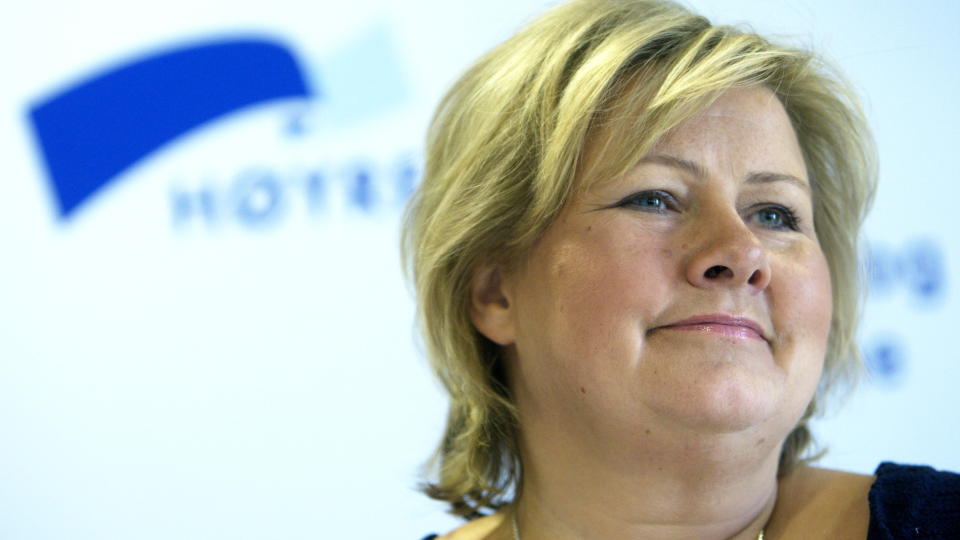 - MISTET GREPET: P� lederplass mener avisa V�rt Land at Erna Solberg m� trekke seg. Foto: SCANPIX
Foto: Morten Holm / SCANPIX