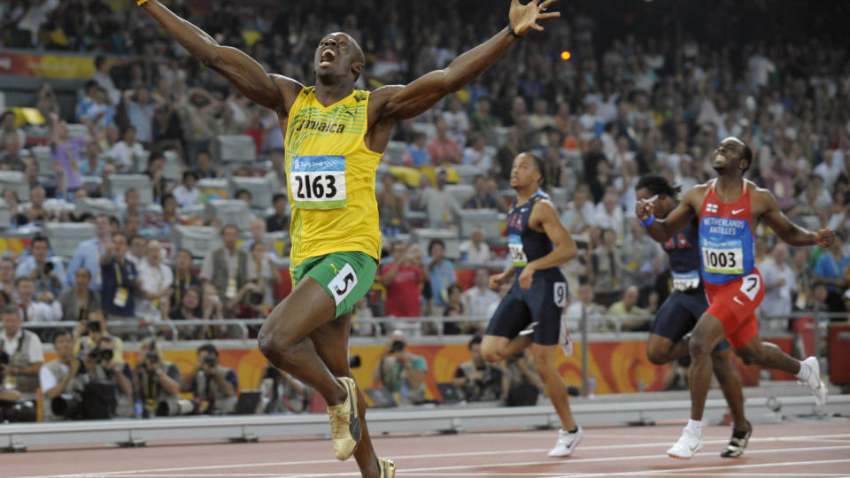 OL-MESTER: Her l�per Usain Bolt inn til 200 m-seier i Beijing-OL. Sprinteren vant ogs� 100 meter og sprintstafett med Jamaica. Foto: AP/Thomas Kienzle