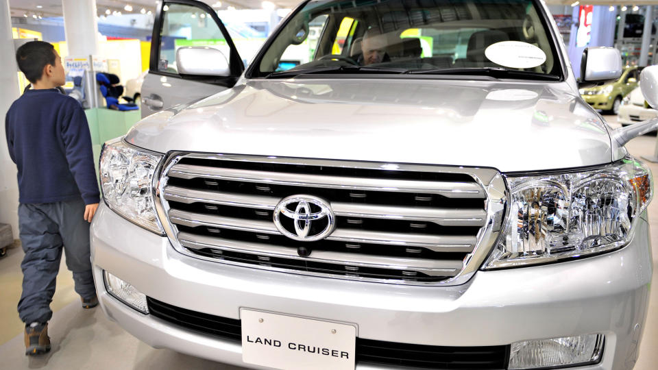 STOR MEN KOSTBAR: Toyota opplever underskudd for f�rste gang. F�rst og fremst p� grunn av sviktende salg i Europa og USA. Foto: AFP/Toru YAMANAKA/SCANPIX