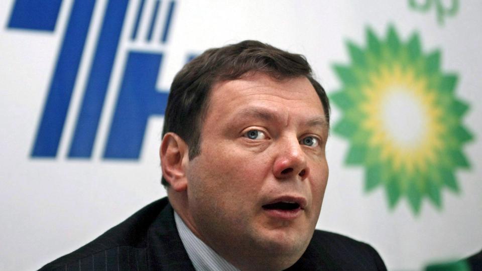 KONSERNSJEFEN P� R�MMEN: Dette bildet av medeier i TNK-BP, Mikhail Fridman, er tatt i 2003. Da styrte administrerende direkt�r i TNK-BP, Robert Dudley, selskapet fra utlandet av frykt for sitt eget liv.  Foto: SCANPIX EPA/YURI KOCHETKOV