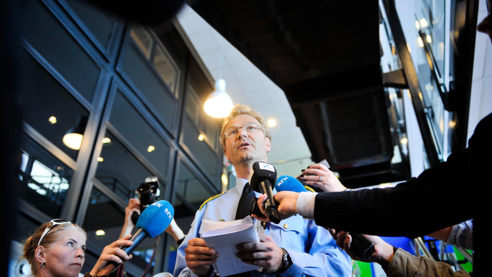 HOLDT PRESSEKONFERANSE: Politiadvokat Per Zimmer. Foto: H�kon Eikesdal