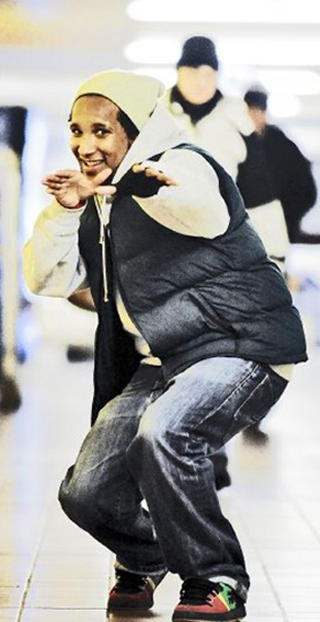 SOUL OG HIP-HOP: Stig van Eijk holder fremdeles p� med musikk. I dag spiller han i bandet The Soul Express Orchestra. Foto: Lars-Kristian Nerb�