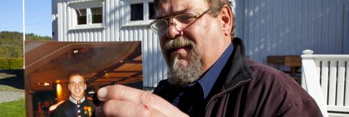  - KOMPLOTT:  Sj�kaptein Knut Moland jr., verdensvant far til drapsmistenkte Tjostolv Moland, mener s�nnen er utsatt for et komplott i Kongo. Og at det blir et sp�rsm�l om penger.  Foto: TORBJ�RN BERG