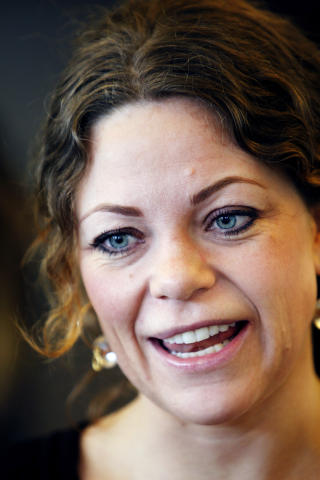 HAR 3D-TRO: Produsent Kristin Hellebust skal s�rge for at det ogs� lages norsk film i 3D.