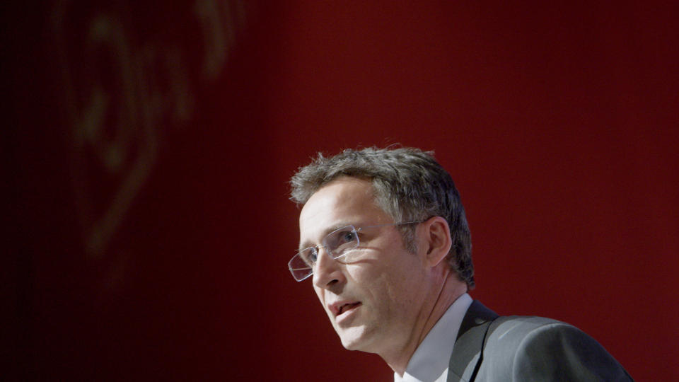 - IKKE �NSKELIG:  - Dette er ikke en �nsket utvikling, kommenterte statsminister Jens Stoltenberg etter at halv�rstallene med �kningen i asylstr�mmen var klare. I juli ble tendensen forsterket. Arkivfoto: Stian Lysberg Solum / SCANPIX