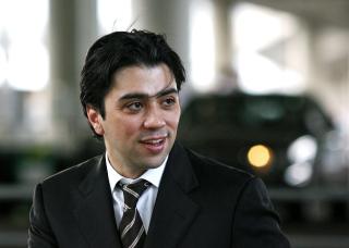 IKKE H�RT NOE: Kia Joorabchian ser fortsatt etter andre klubber for Carlos Tevez.Foto: AFP/CHRIS YOUNG