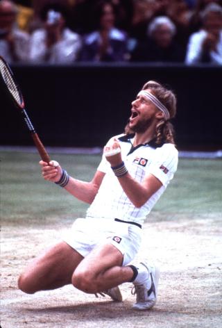 SLIK HAN HUSKES: Her jubler Bj�rn Borg for Wimbledon-seieren i 1980. Arkivfoto: AP