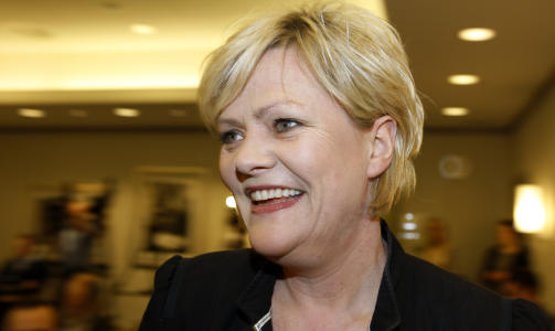 I VINDEN: Finansminister Kristin Halvorsen fikk denne uka skryt i selveste New York Times. I dag bruker hun mer oljepenger enn noensinne n�r revidert nasjonalbudsjett legges fram. Foto: SCANPIX