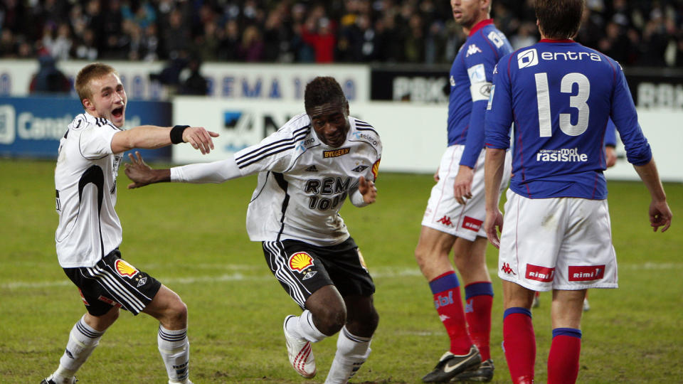 LOKALE MOTSTANDERE: Alexander Tettey (i midten) og RBK m�ter Levanger i cupen. VIF tar turen ut til Follo i cupens andre runde. Foto: Gorm Kallestad / SCANPIX