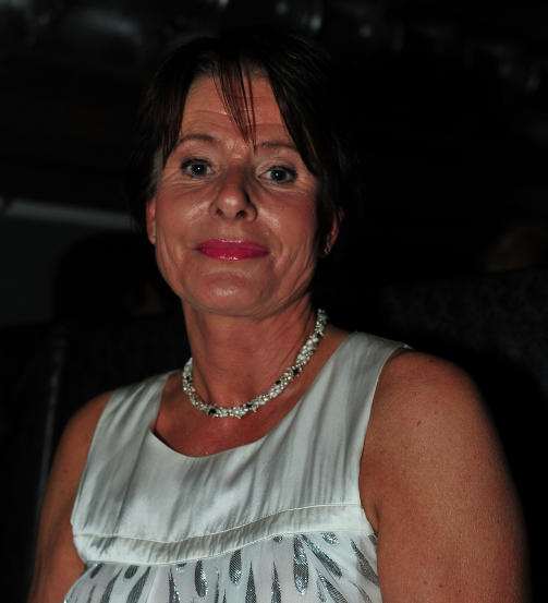 BLE SJOKKERT; Mamma Wenche Pilgaard Mark (56) fikk f�rst sjokk da hun s� s�nnen p� tv. Foto: Glenn Svendsen / Stella Pictures