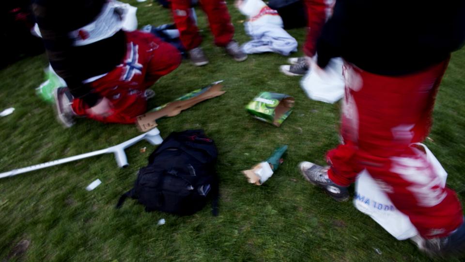 FOR MYE MORO:  Norsk Lektorlag har f�tt st�tte av H�yre, n� vil begge flytte eksamen fra til f�r russetida for avgangselever p� videreg�ende skole. De er lei av at festing tar oppmerksomhet fra eksamen. FOTO: SCANPIX
NB Modellklarert