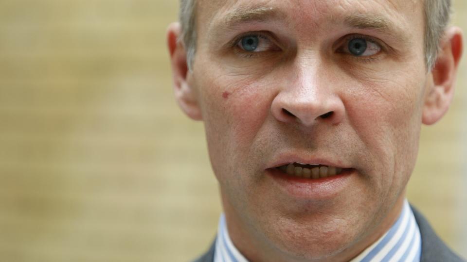 OVERRASKETH�yres nestleder Jan Tore Sanner mener regjeringen har bl�ffet n�r de n� trolig gj�r endringer i utregningen av formuesskatten. FOTO: SCANPIX