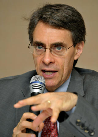 FORBANNET 1: Kenneth Roth, Human Rights Watch. Foto: AFP PHOTO/JAY DIRECTO/Scanpix