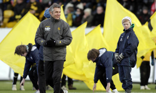 M� BRYTE REKKA: For at Glimt skal komme seg over nedrykksstreken m� de sl� V�lerenga for f�rste gang siden 1998. Foto: Anders Vanderloock / SCANPIX