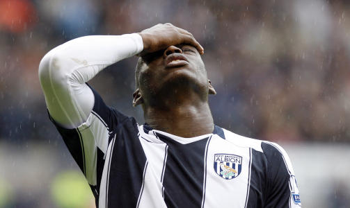MISSET MYE: West Bromwich-spiss Marc-Antoine Fortune hadde noen feite sjanser uten � score. Noen av dem s� store at Liverpool-spillerne begynte � krangle og knuffe fordi Fortune ikke ble markert bedre. Foto: Simon Dawson, AP/Scanpix