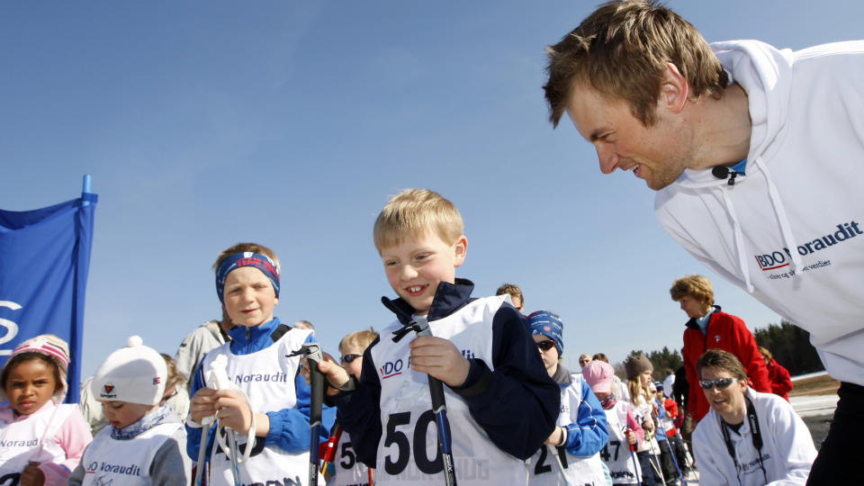 AKTIV OM SOMMEREN: Petter Northug jr, her p� barneskirenn i S�rkedalen tidligere i v�r, pr�ver seg p� mange forskjellige idretter utenom skisesongen. L�rdag var han p� plass p� friidretssbanen i Steinkjer.Foto: Lise �serud / SCANPIX