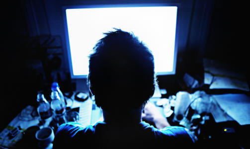 VERSTE SOM KAN SKJE: - Skrekkscenariet er at en hacker bryter seg inn og overtar styringen av hele plattformen, sier forsker Martin Gilje Jaatun. Dette har ikke skjedd enn�, men virusangrep har for�rsaket at elektronisk utstyr i et prosessmilj� ble ustabilt.Foto: GEIR MOGEN/SINTEF