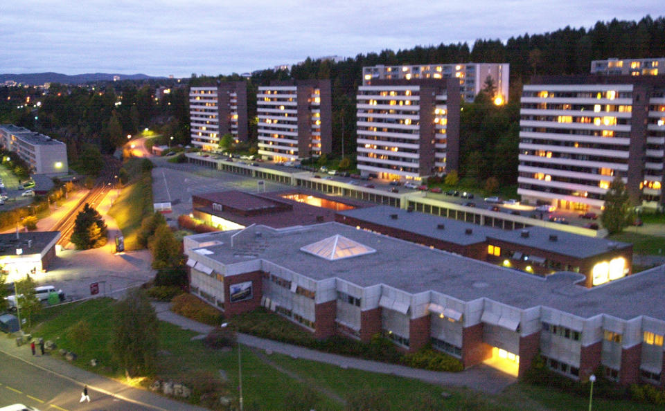 OVERFALT UNDER SPASERTUR: Den 84-�rige kvinnen var ute og spaserte med sin s�nn hjemme p� Bogerud da hun ble kidnappet. Foto: TRULS BREKKE/DAGBLADET