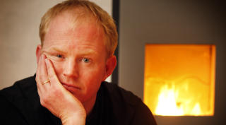 GLEDELIG:  Det er gledelig at departementet opphever plikten til � spre un�dvendig s�ppel rundt i Norge, sier leder i Norges Naturvernforbund, Lars Haltbrekken. Foto: Heiko Junge / SCANPIX