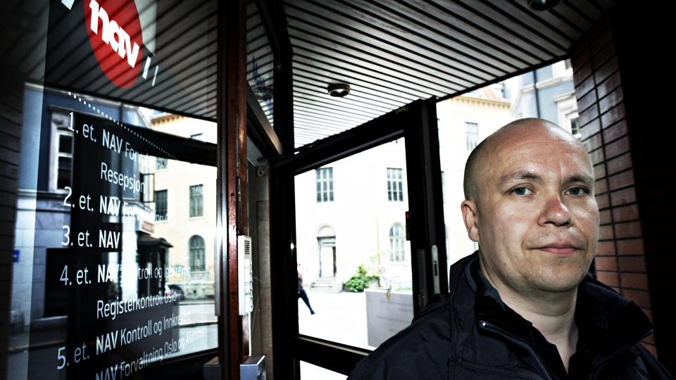 FOR STORT PRESS: Arbeidsoppgavene til NAV Oslo er s� sprikende og kompliserte at det n�rmest er umenneskelig � f� til, if�lge Roger Larsen, hovedverneombud i NAV Oslo. (Foto: Nina Hansen)