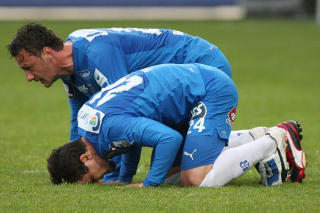 REDDET POENG: Sandefjordjubel etter at Admir Rascic (�verst) reduserte til 1-2 under eliteseriekampen i fotball mellom Sandefjord og Rosenborg p� Komplett.no arena i kveld.
Foto: Trond Reidar Teigen  / SCANPIX