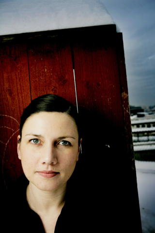 BLOGGKJENDIS: Heidi Nordby Lunde har tidligere blitt k�ret til Norges beste blogger. N� er hun debatt- og borgerredakt�r i ABC Nyheter, i tillegg til � v�re programleder i Studio 5 p� TV-kanalen FEM. Foto: J�RN H. MOEN