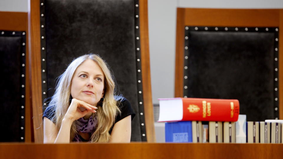 NY BOK: Helene Uris nye bok ryster langt inn i margen, mener Dagbladets anmelder Cathrine Kr�ger. Foto: ESPEN R�ST