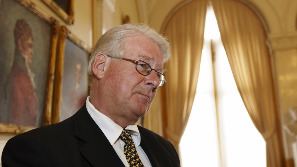 TALTE: Carl I. Hagen snakket om eldreomsorg og privatisering under landsm�tet til Fremskrittspartiet i dag. FOTO: SCANPIX