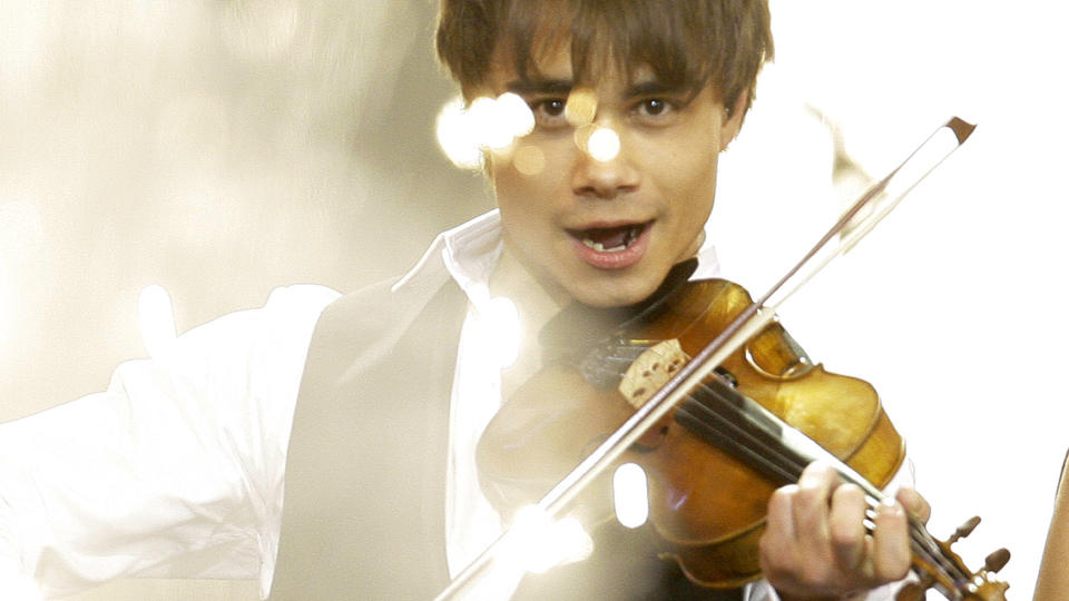 VANT I MOSKVA: Det var ikke mulig for nordmenn � stemme p� Alexander Rybak i den europeiske finalen. I g�r kom det fram at stemmer til de andre deltakerne ikke kom fram forrige l�rdag. Foto: SERGEI PONOMAREV / AP / SCANPIX