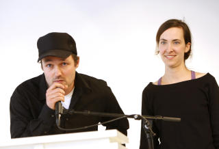 KRITIKERROST: Teaterregiss�rene Vegard Vinge og Ida M�ller mottok i fjor Teaterkritikerprisen 2007/2008. Foto: LISE �SERUD / SCANPIX