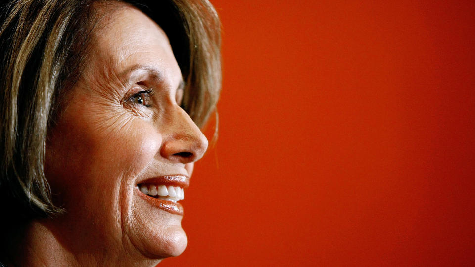 HVEM LYVER: Demokratene og republikanerne og CIA krangler om hvor mye demokratenes mektige leder, Nancy Pelosi, egentlig visste om avh�rsmetodene som ble brukt mot terrorfanger. Foto: Chip Somodevilla/Getty Images/AFP/SCANPIX