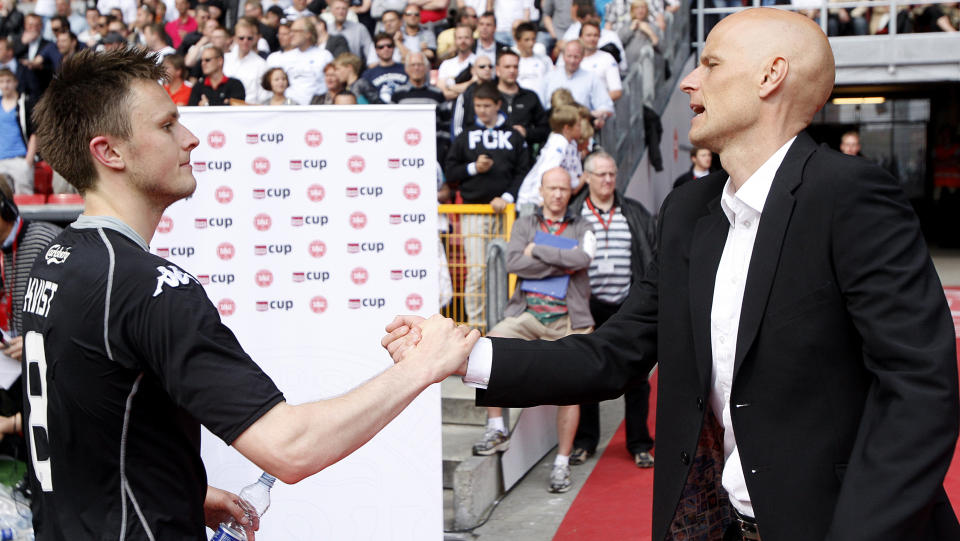 DAGENS DOBBEL: FCK-trener St�le Solbakken og William Kvist kunne gratulere hverandre etterseieren over AaB i den danske cupfinalen, i dag jublet St�le og co igjen. 
Foto: Claus Bech / Scanpix