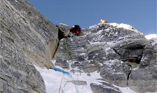 SIST SETT HER: Jarle Tr� ble sist sett den 22. mai p� det vanskeligste punktet p� Mount Everest - Secon Step. I morges ble han funnet i god behold. Foto: Jon Gangdal