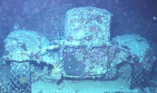 VERDIFULL LAST: Ombord i skipet er lasten vel bevart. �Thistlegorm� skulle frakte v�pen, kj�ret�y og annet milit�rt utstyr til Nord-Afrika.