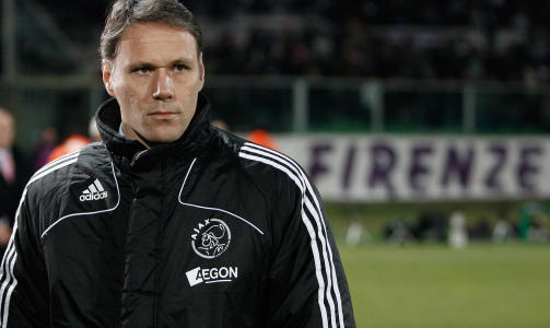 MILAN-KANDIDAT? Marco van Basten er ledig p� markedet. Foto: AFP