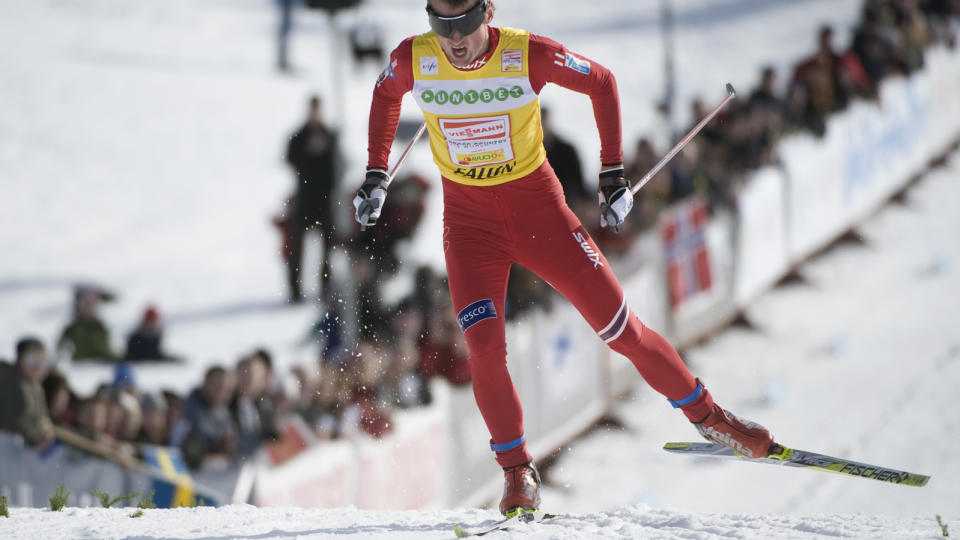 FORTSETTER P� LANDSLAGET: Petter Northug var i samtaler med privatlaget Team Xtra personell, men var redd for negative reaksjoner fra skiforbundet og media. Foto: Fredrik Sandberg, Scanpix