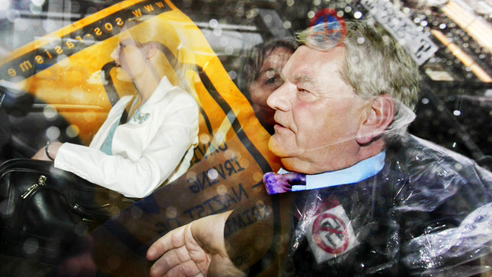 SV�RT FORN�YD: David Irving hyller b�de mediene og politiet etter sitt fam�se bes�k til Oslo tidligere denne uken. FOTO: SCANPIX