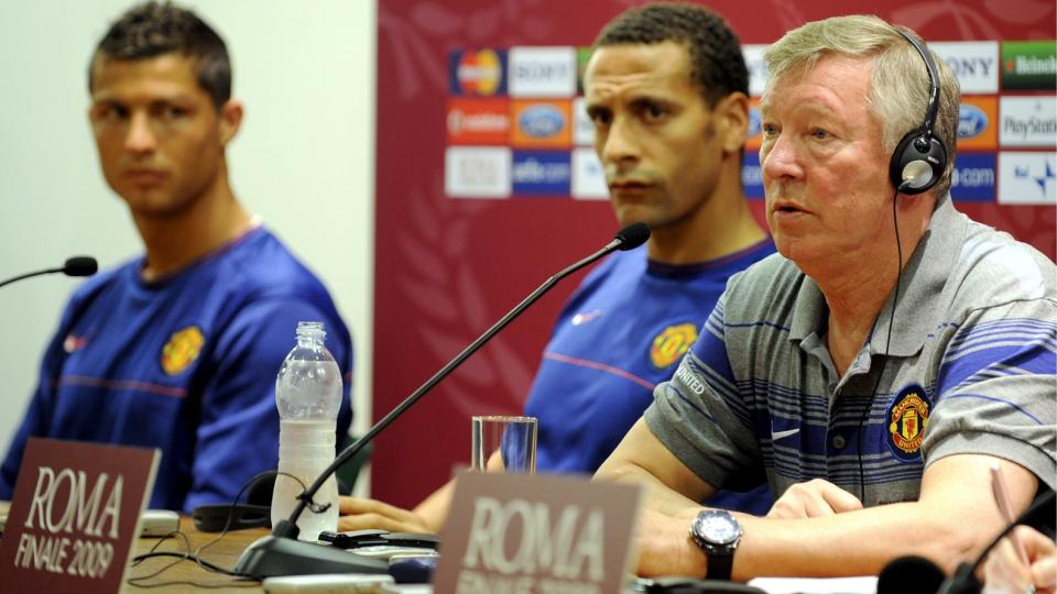 OPTIMISTISK TREKL�VER: Sir Alex Ferguson (f.h.), Rio Ferdinand og Cristiano Ronaldo m�tte pressen foran ettermiddagens trenings�kt p� Stadio Olimpico. Foto: SCANPIX/EPA/CLAUDIO ONORATI