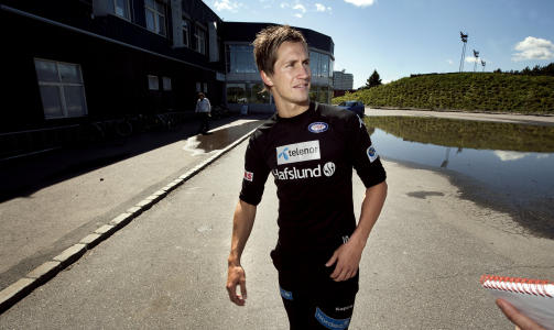 SPENT: Morten Gamst Pedersen er tilbake i Norge, og trener med V�lerenga foran landskampene mot Makedonia og Nederland. I kveld kommer �Gamsten� til � f�lge spent med p� Champions League-finalen.Foto: Henning Lilleg�rd/Dagbladet