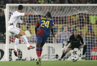 SKUDDVILLIG: Cristiano Ronaldo skj�t mye - i starten. Foto: AP