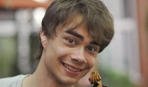 7. ALEXANDER RYBAK:
Gutten med fela vant b�de Melodi Grand Prix og folkets hjerter med sin �Fairytale�. Foto: AFP