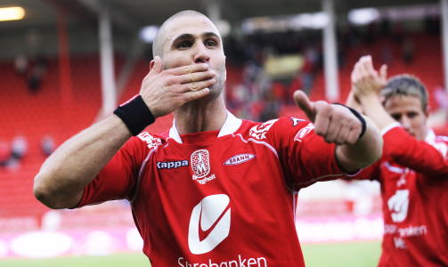  Brann  Bj�rn Dahl,  daglig leder  - Klart vi skulle �nske at den �konomiske situasjonen var bedre. Heldigvis har vi gode avtaler som ogs� varer ut neste �r. Men vi l�fter p� hver stein, b�de p� kort og lang sikt. Vi har h�ye budsjetter p� publikum, men der er det heldigvis bare noen f� prosenter med avvik. Konklusjonen er at vi m� jobbe mer for hver krone, men p� sikt kan det jo vise seg � bli en sunn korreksjon.